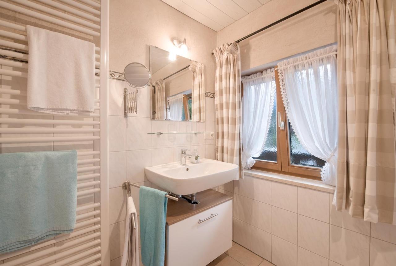 Ferienwohnung Waxenstein Грайнау Екстериор снимка